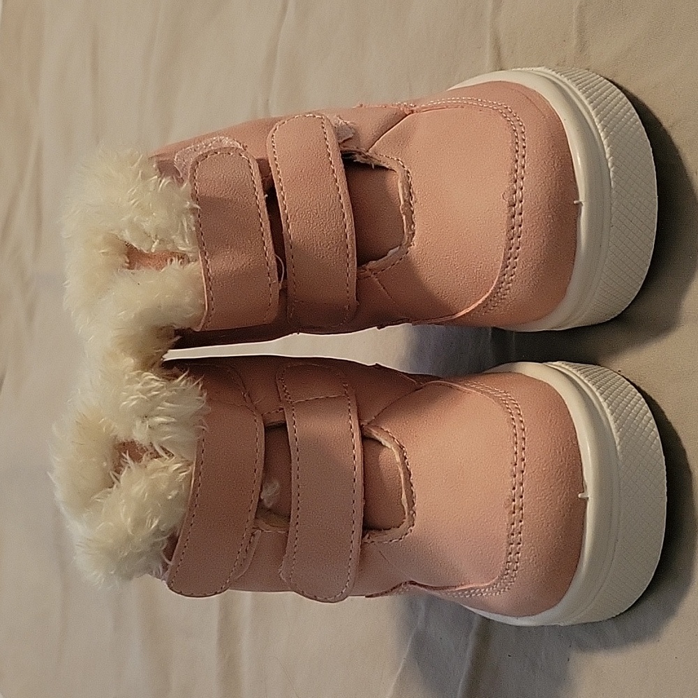 NWOT Oomphies Charlie Boot, sz 5